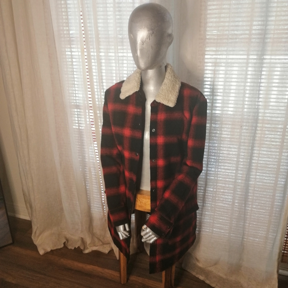 BB Dakota Play It Cool Houndstooth Jacket